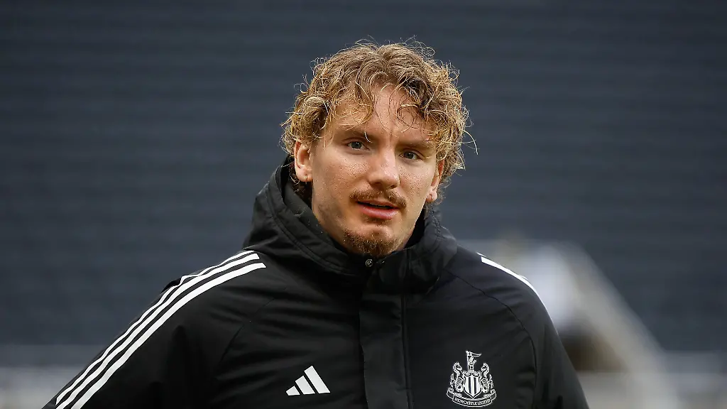 Newcastle-Trainer verteidigt Nick Woltemade