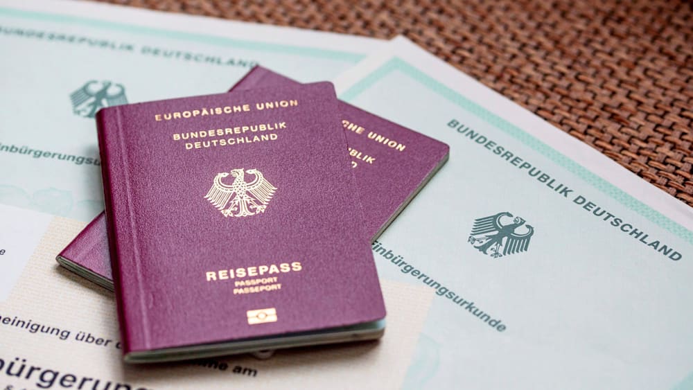 Groß angelegter Betrug bei Einbürgerungstests aufgedeckt