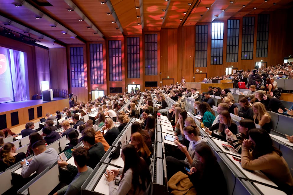 Streit um BAföG-Erhöhung in der Koalition