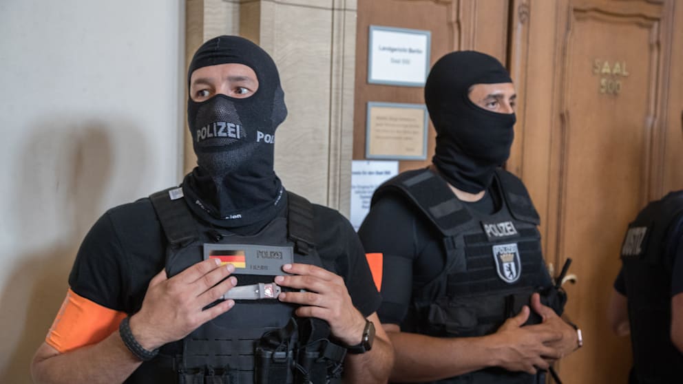 Interne Untersuchungen beim Berliner LKA: Liebesaffäre um Personenschützer