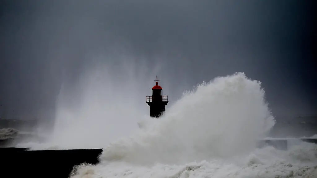 Wirtschaftsminister von Portugal warnt vor Milliardenschäden durch Sturm