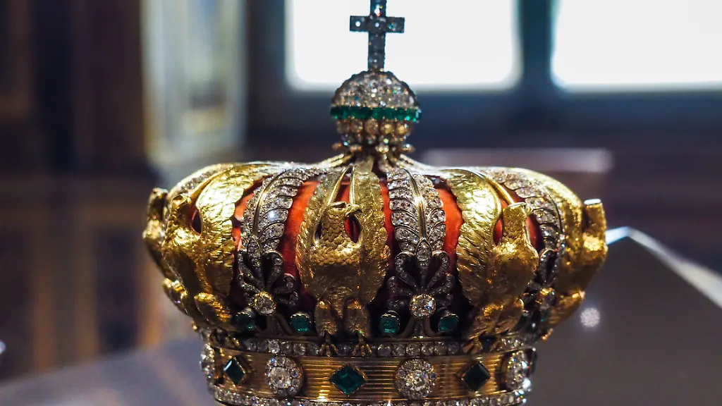 Krone der Kaiserin Eugénie kann nach Louvre-Raub restauriert werden