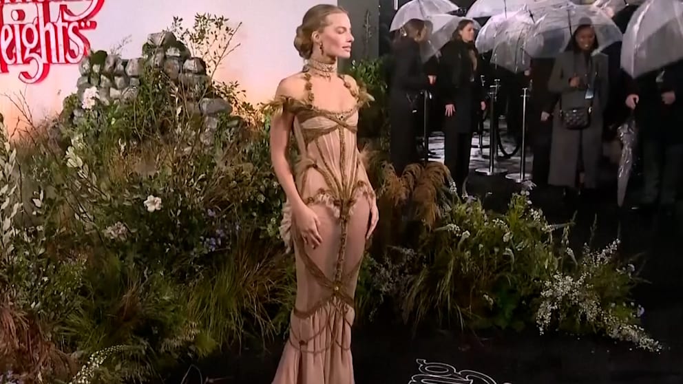 Schauspielerin begeistert bei Film-Premiere in London