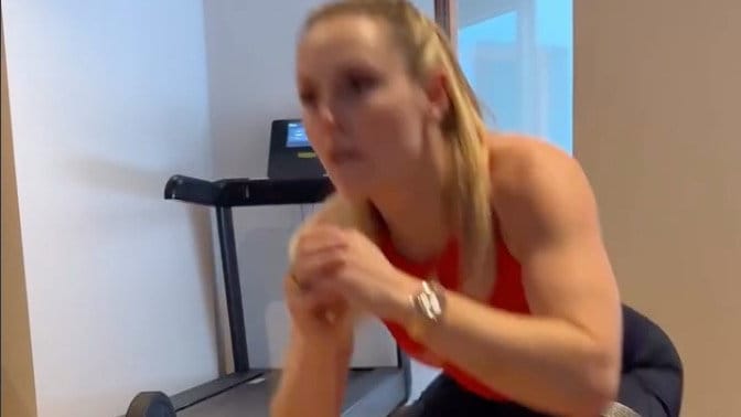 Lindsey Vonn beeindruckt bei Abfahrtstraining trotz Kreuzbandriss