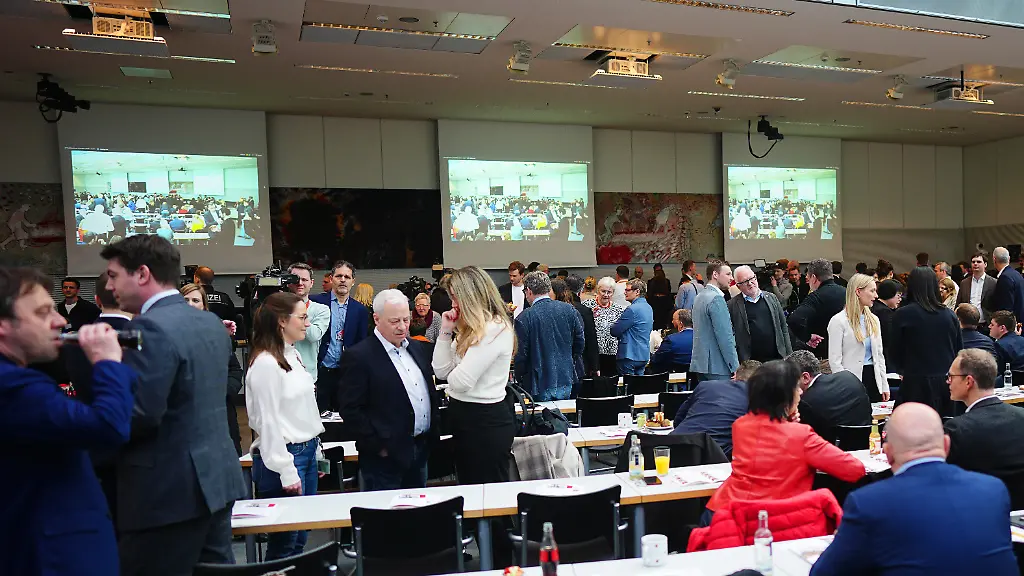 AfD scheitert beim Bundesverfassungsgericht im Saal-Streit um den Otto-Wels-Saal