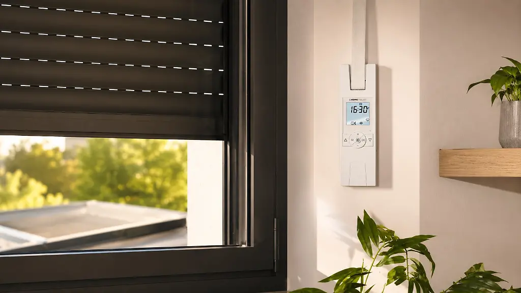 Smarter Komfort für Rollläden: HomePilot Rollo-Tron Premium Smart Set
