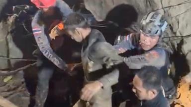 Rettungsaktion in überfluteter Höhle in Laos