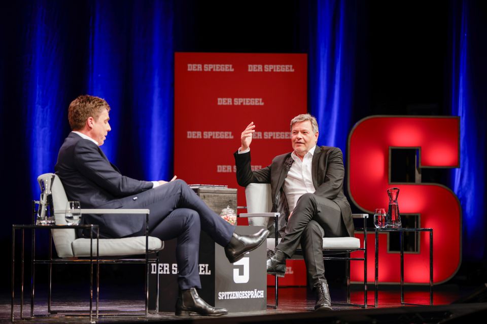 Ein Blick auf Robert Habecks Gedanken zu politischer Zukunft und Visionen