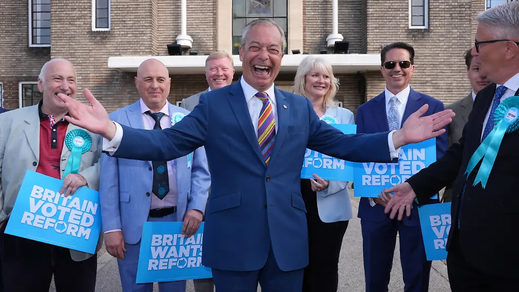 Farage-Erfolg bei Kommunalwahl: Großbritannien erwartet das Ende einer Ära