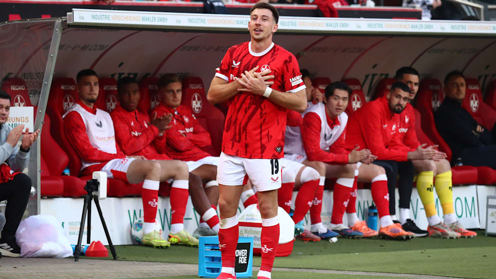 Emotionaler Abschied von FCK-Spieler Daniel Hanslik