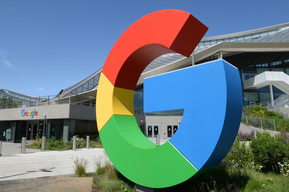 Insiderhandel bei Google-Suchbegriffen: Ingenieur angeklagt