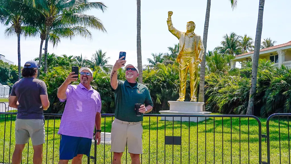 US-Pastor verteidigt Segnung der Trump-Statue