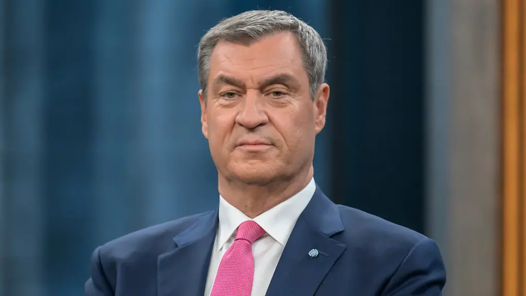 Söder erwägt Verlängerung des Tankrabatts