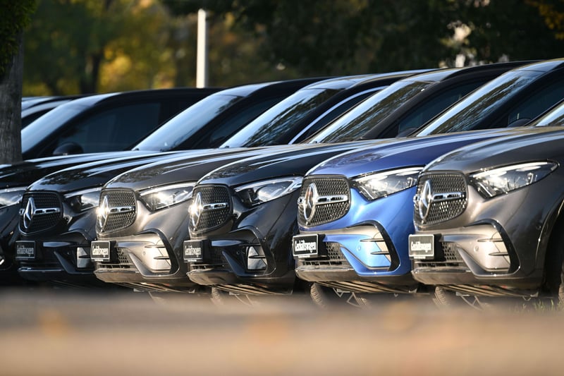 Mercedes-Benz verkauft Autohäuser in Berlin und Brandenburg