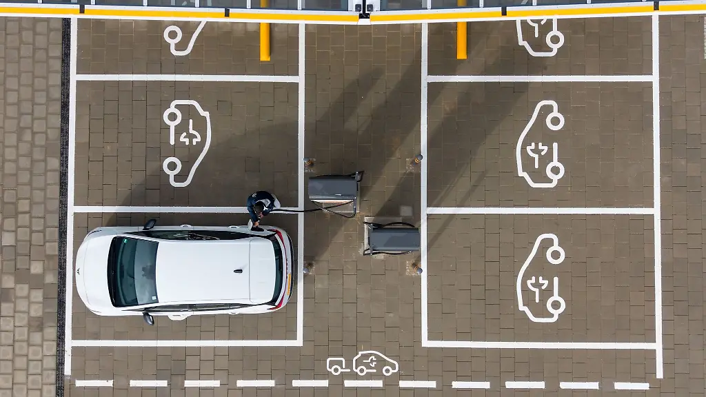 Von Akku bis Zellchemie: Ein umfassendes Glossar zu Elektroautos