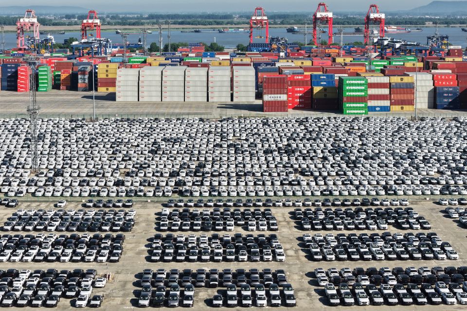 Schwierigkeiten auf Chinas Automarkt: Auswirkungen auf deutsche Hersteller