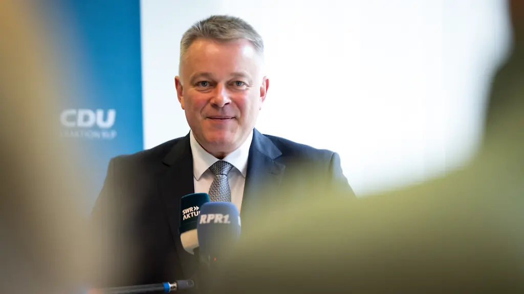 Gordon Schnieder kritisiert Koalitionsstreit in Berlin vor Wahl zum Ministerpräsidenten