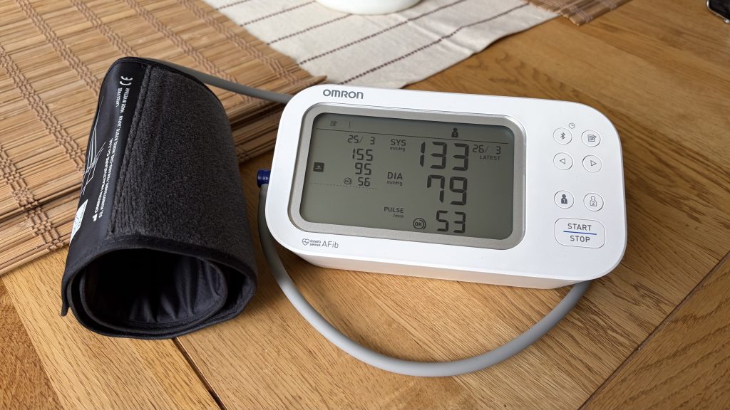 Hoher Blutdruck und die besten Blutdruckmessgeräte im Test