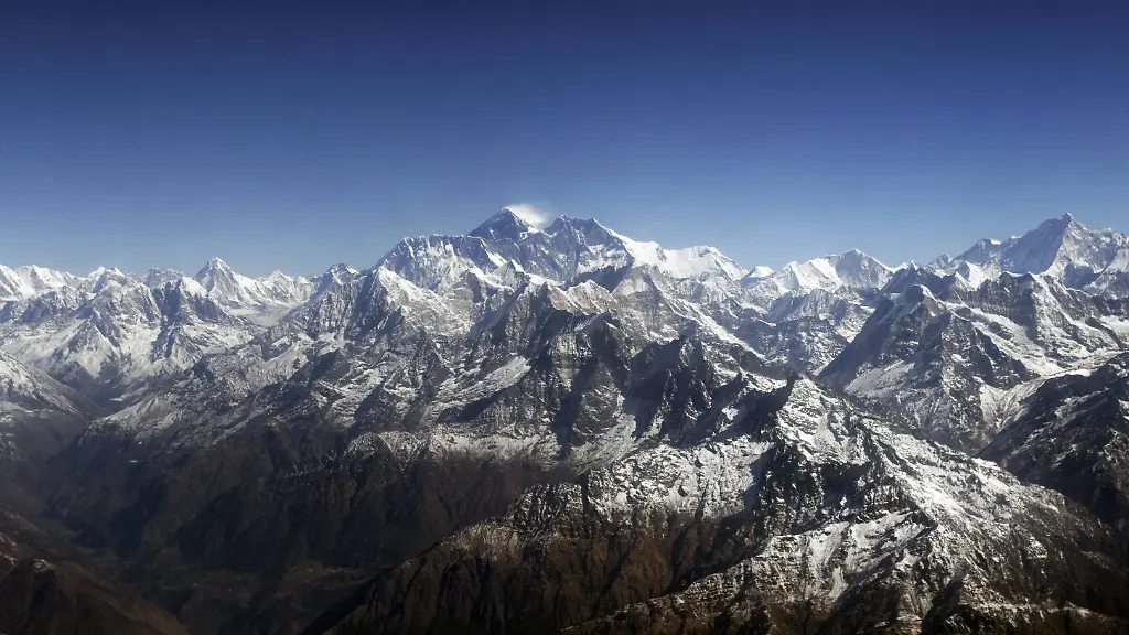 Rekordzahl an Everest-Genehmigungen trotz Herausforderungen