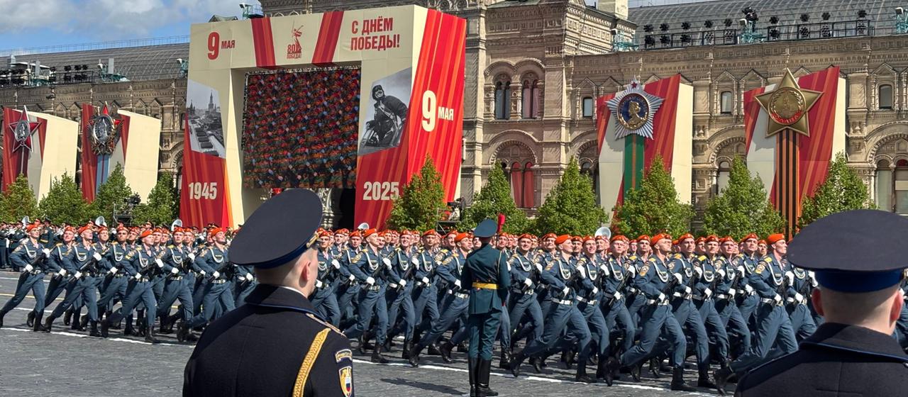 Militärparade in Moskau während Waffenruhe