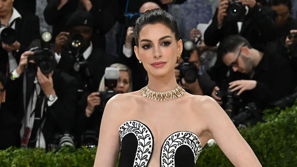 Anne Hathaway: Zehn Jahre lang auf einem Auge blind