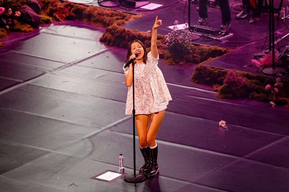 Olivia Rodrigo im Fokus wegen Babydoll-Kleid