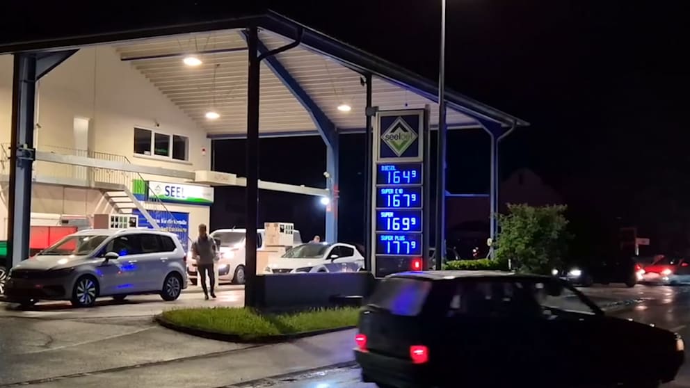 Autofahrer in Bayern stürmen Kostensenkung bei Dieselpreisen
