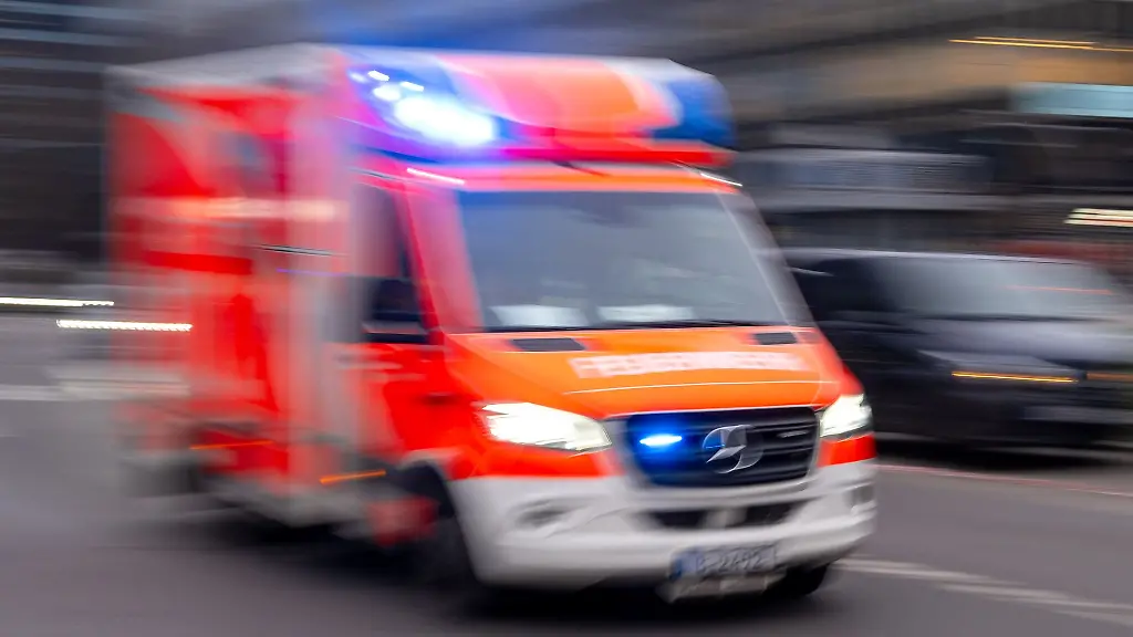 Schwerer Verkehrsunfall in Hamburg-Neuenfelde