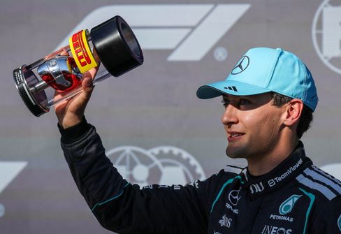 George Russell gewinnt spannendes Sprintrennen in Montréal