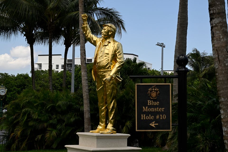 Umstrittene Trump-Statue in Florida sorgt für Diskussionen