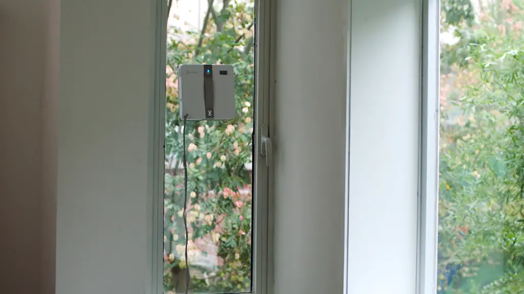 Fensterputzroboter im Angebot: Der Ecovacs Winbot Mini