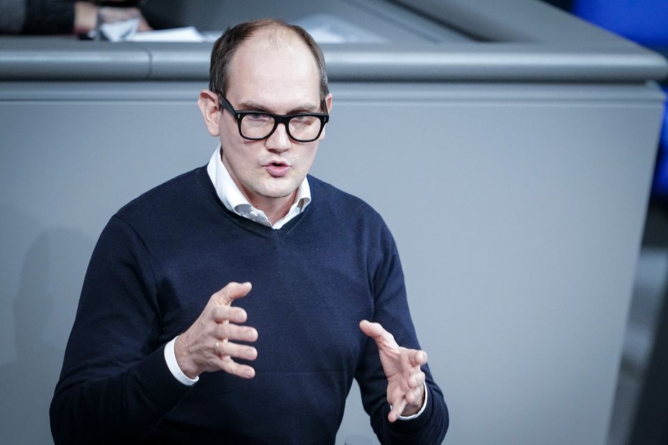 Kritik an Pflegereform von Gesundheitsministerin Warken