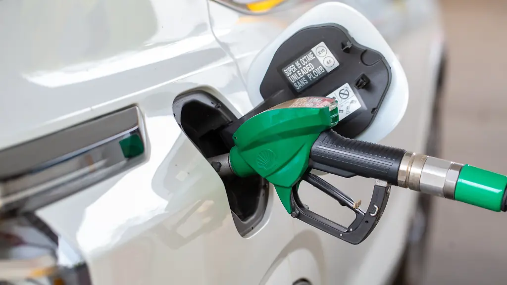 Analyse des Tankrabatts: Weitergabe beim Diesel enttäuschend