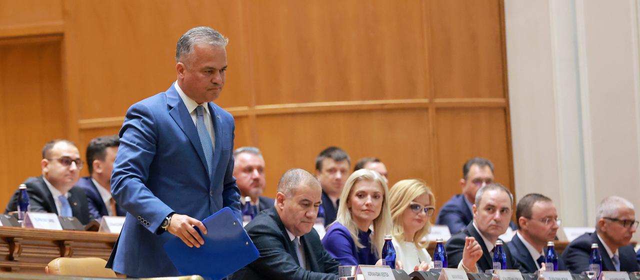 Rumänische Regierungskrise: Adrian Vestea als Regierungschef abgelehnt