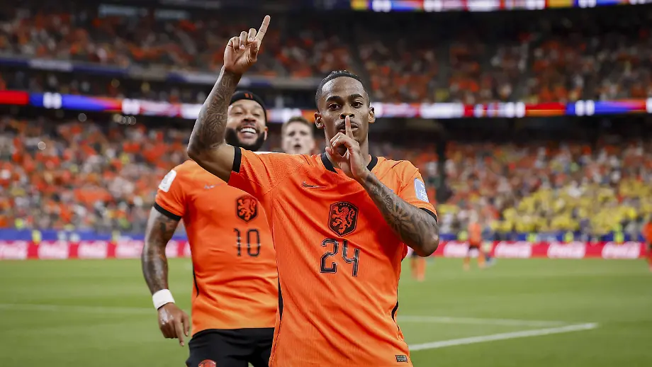 Van der Vaart und die Kritik an den Niederlande-Stars