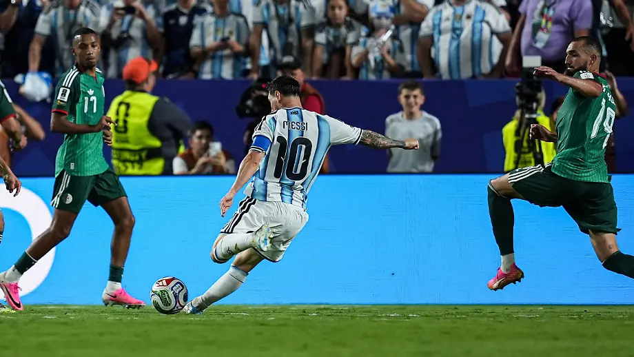 Messi Gleichzieht mit Kloses Torrekord
