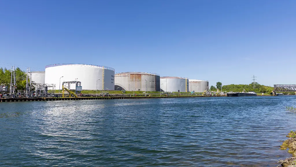 Auswirkungen des Iran-Krieges auf die Ölvorräte der OECD-Länder