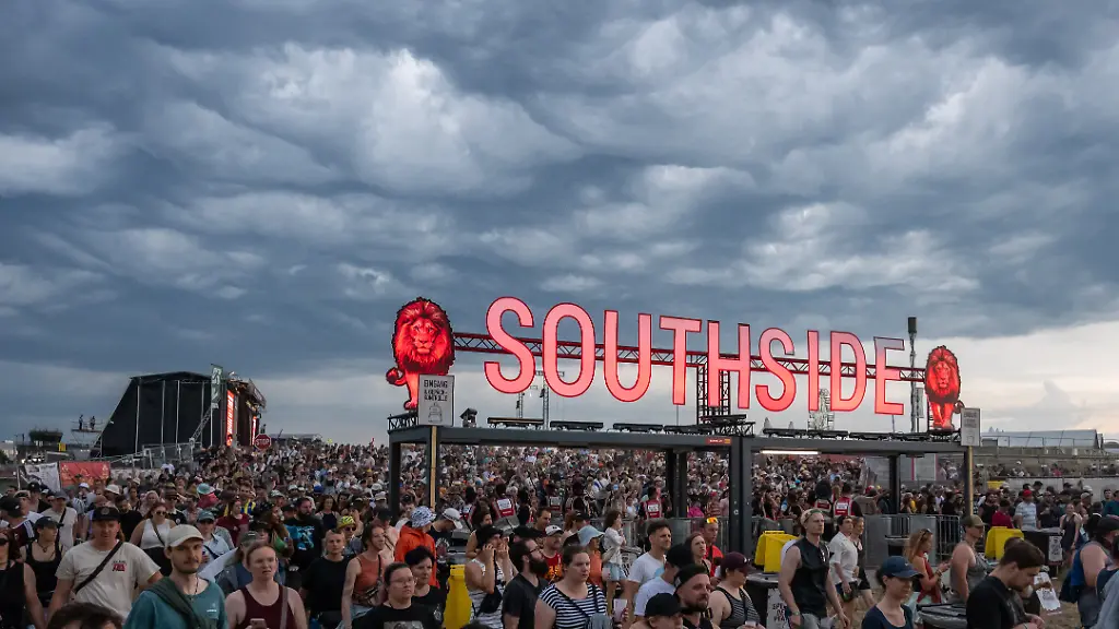 Unwetter unterbricht Southside-Festival