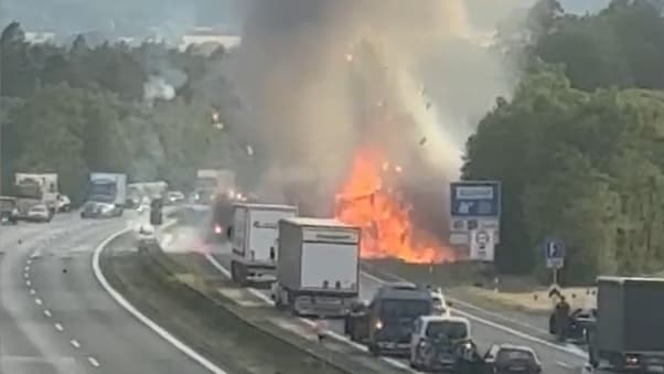 Explosion auf der A6: Brennender Lkw führt zu Vollsperrung