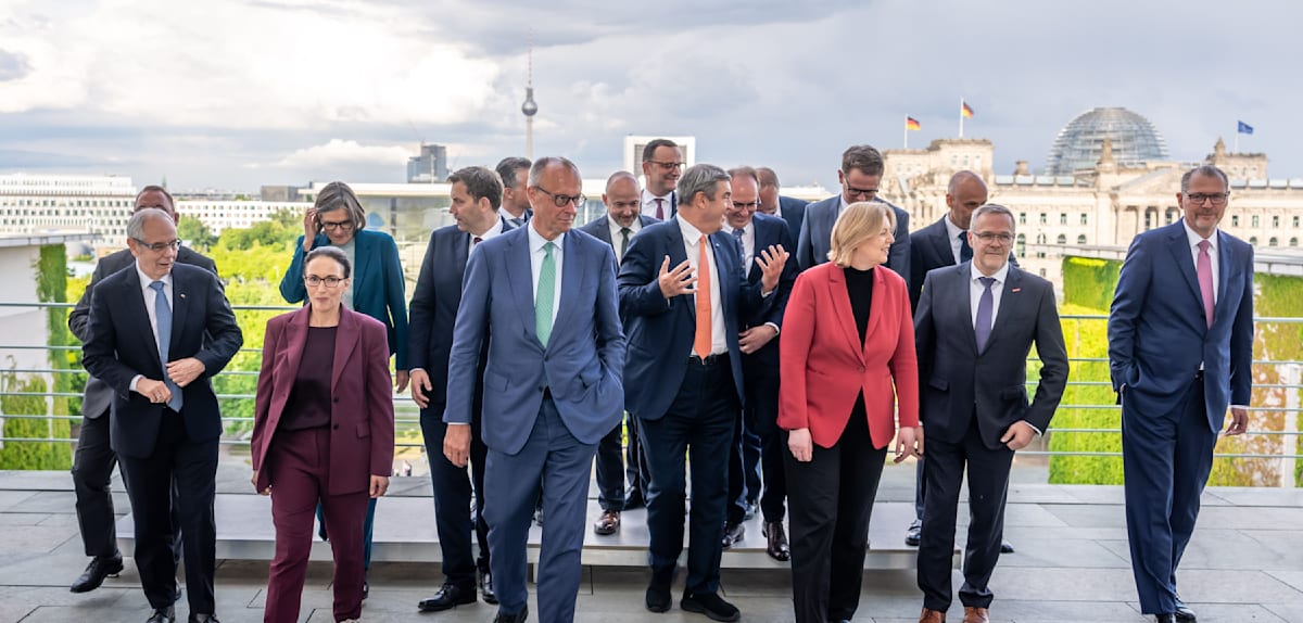 Schwarz-rote Koalition berät mit Sozialpartnern über Reformpläne
