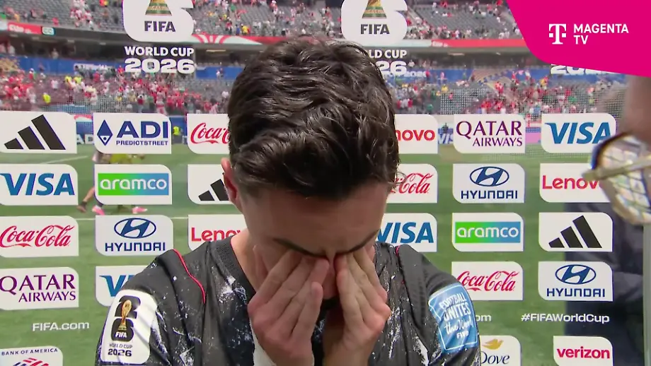 Kanadas WM-Held Stephen Eustáquio zeigt Emotionen im TV-Interview