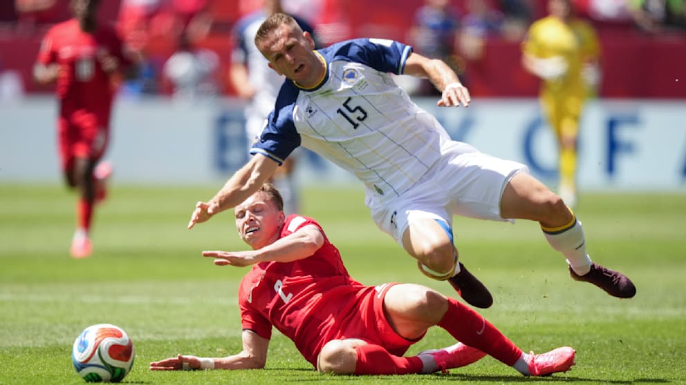 Kanada gegen Bosnien: Ein hartes Eröffnungsspiel