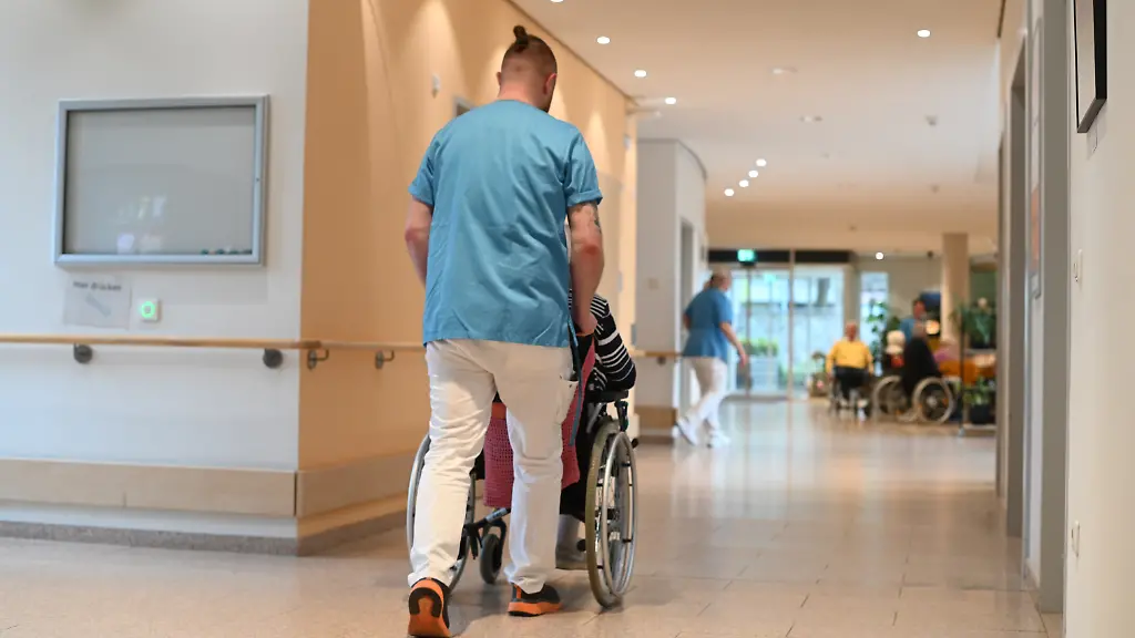 Landkreistag will stärkere Kinderbeteiligung an Pflegekosten