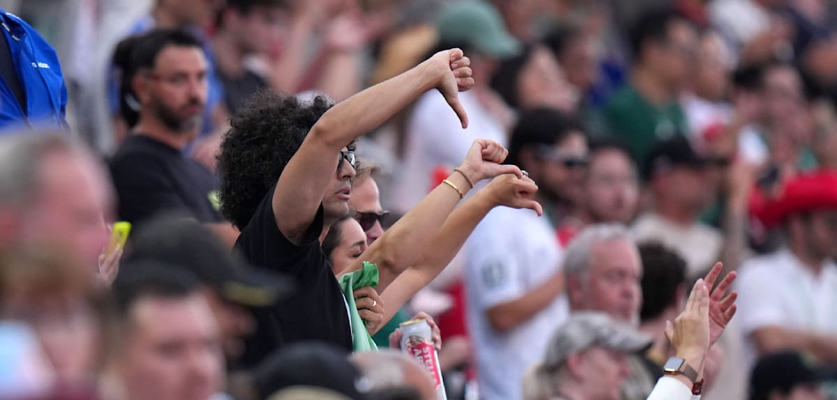 WM-Auftakt Iran gegen Neuseeland: Proteste im Stadion