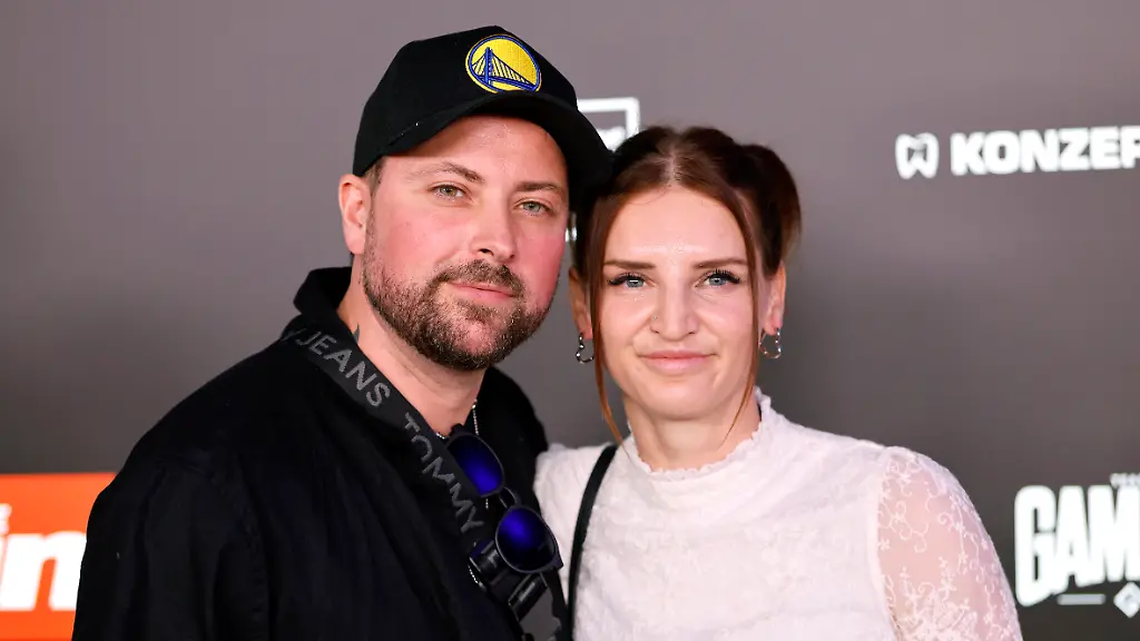 Felix von Jascheroff feiert Traumhochzeit in Berlin