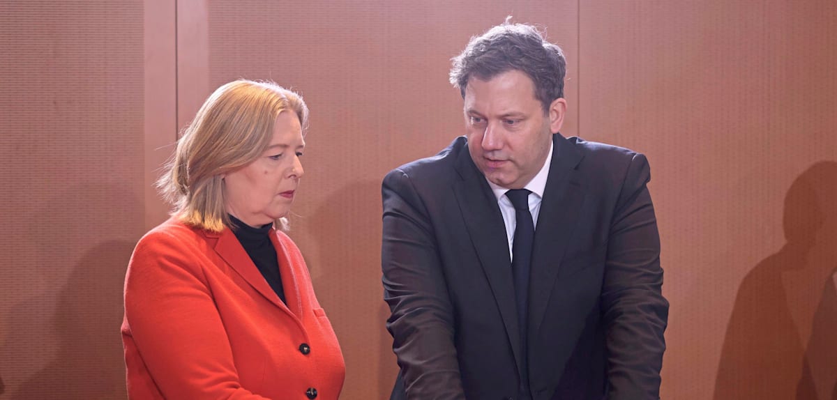 SPD erreicht Tiefpunkt in neuer Umfrage, Union verkürzt Abstand zur AfD