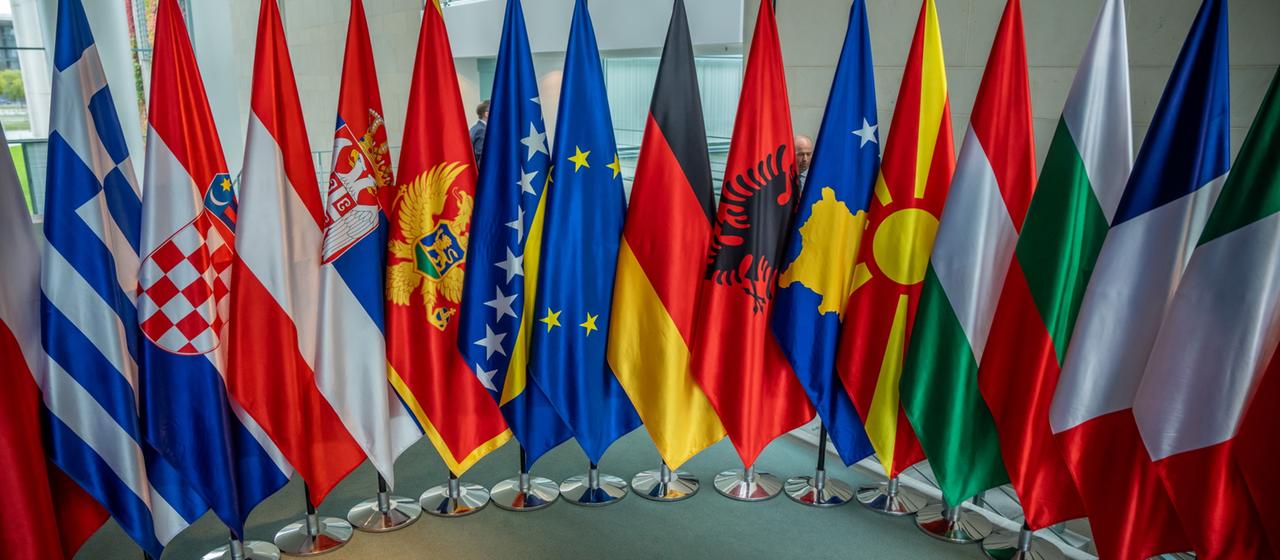 EU-Beitritt der Westbalkan-Staaten: Fortschritte und Herausforderungen