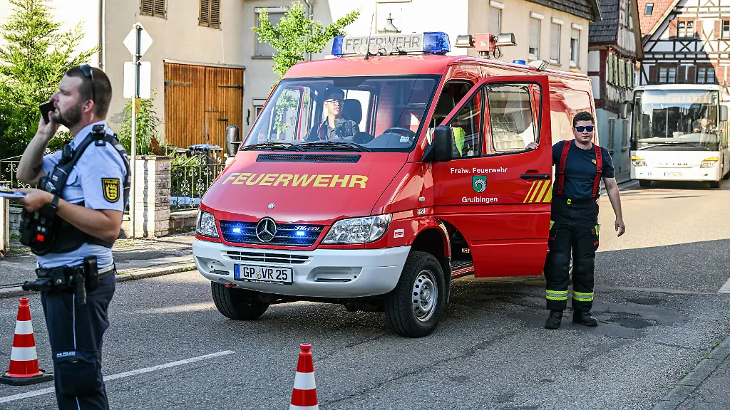 Gefahrgut-Unfall auf der A8 führt zu Evakuierungen