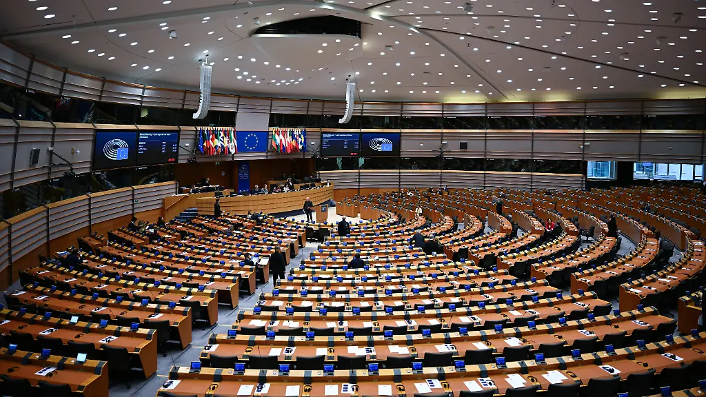 EU-Geld Veruntreuung Durchsuchungen bei Rechtsparteien