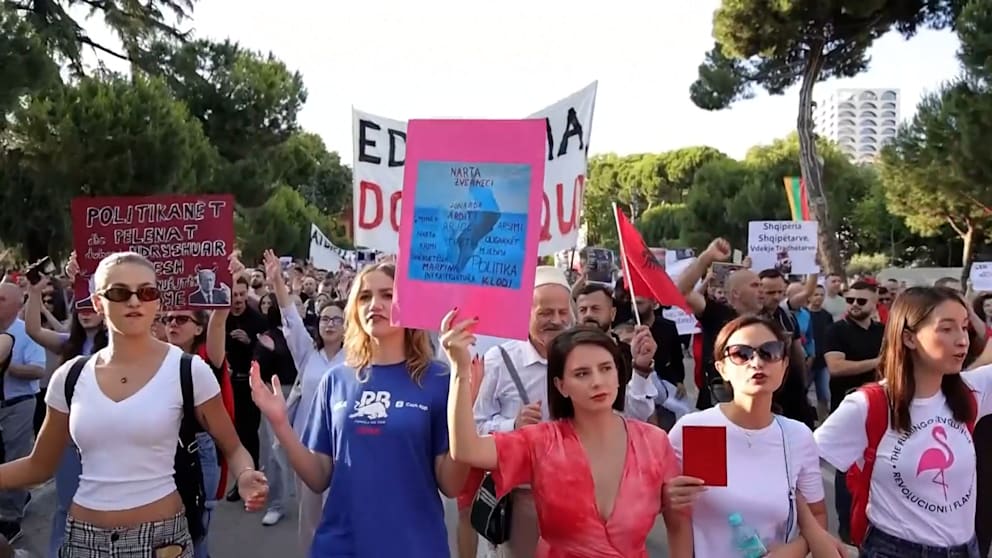 Proteste gegen Luxus-Resort in Albanien